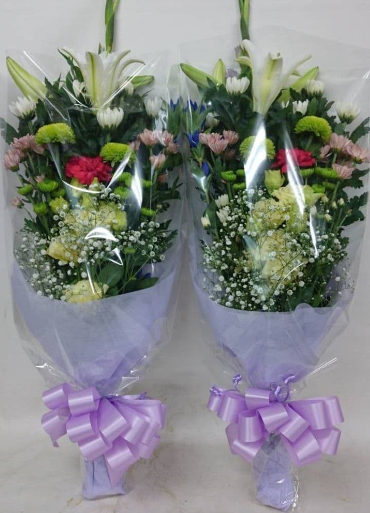 ポンポン菊を使ったお供え花束